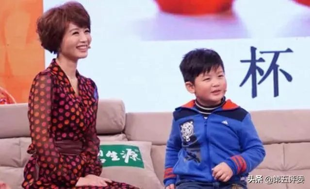 与傅程鹏离婚后,独自抚养儿子的程愫现状怎么样了?