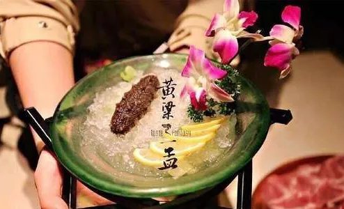 黄磊孟非合开的火锅店开张了,网友大呼价高离谱,你在就餐的时候会因为明星效应而选择他们开的餐馆吗?