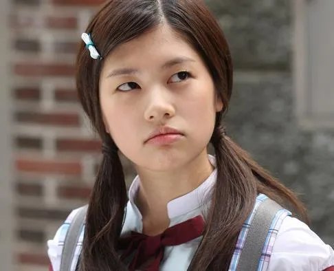 李钟硕女友郑素敏整容前后照片对比  确认经过整容无疑