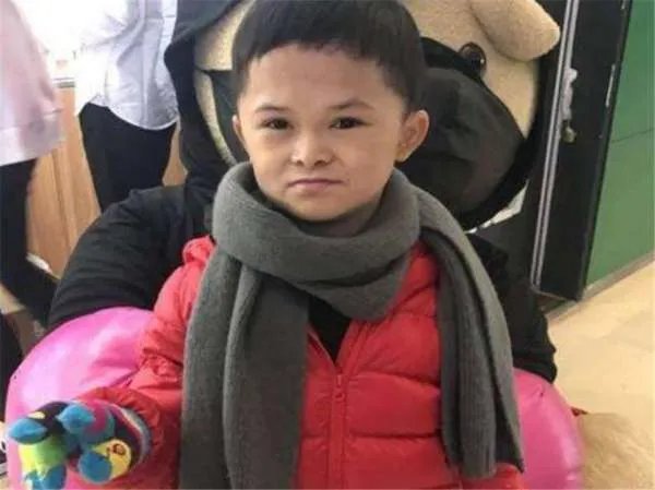 当年“小马云”最终又回到了村子还被鉴定为残疾,他是时代的牺牲品吗?