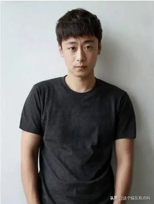 《演员请就位》如何评价李滨演绎的韩德忠,转身背对妻子的一刹那?