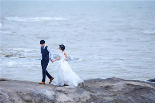 厦门拍婚纱照要多少钱 怎样团购婚纱照