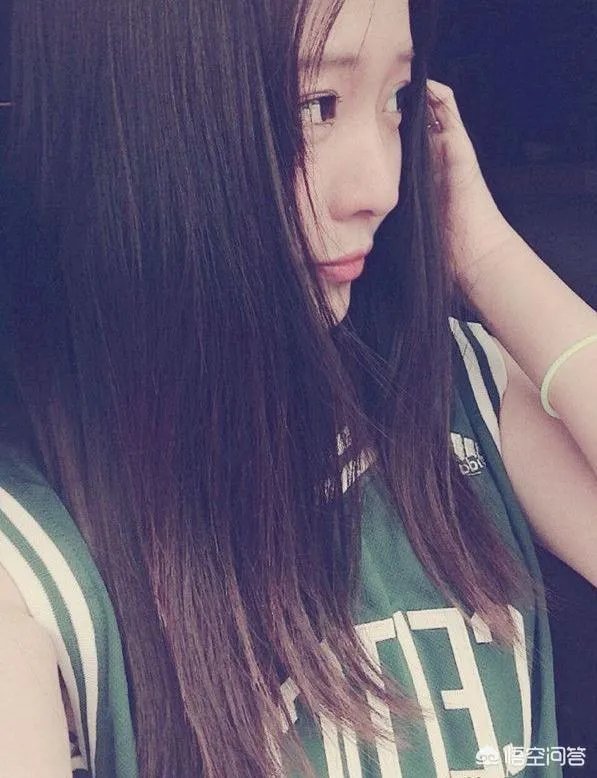 哈登今天拿了六十分+三双,破了NBA历史三双记录,大家说今后有没有人突破一百分啊?