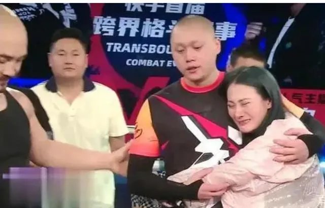 看完一龙KO刘二狗视频后,你失望了没有?为什么?