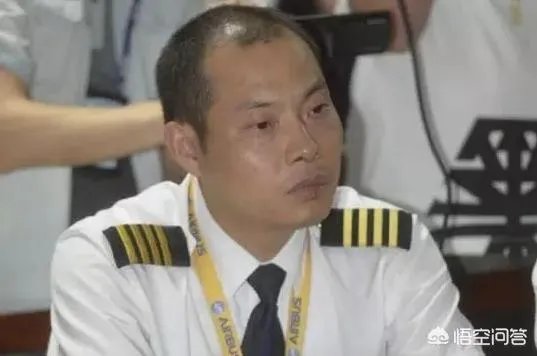 川航3U8633航班迫降，如果拍成电影，你感觉哪个导演能胜任？