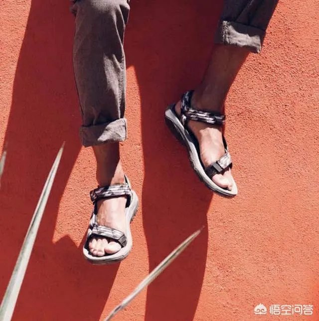 哪个品牌的凉鞋最好?