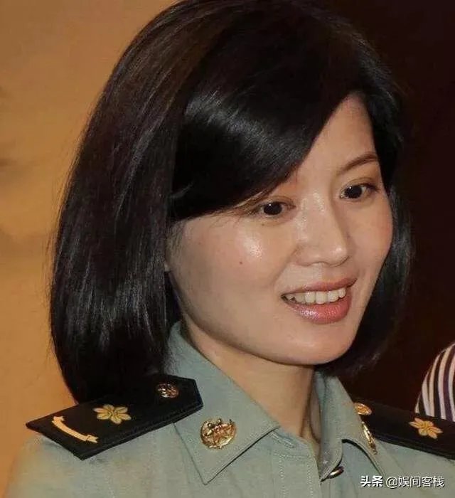 与傅程鹏离婚后,独自抚养儿子的程愫现状怎么样了?