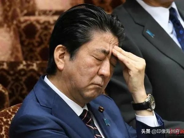 安倍晋三离职原因描述
