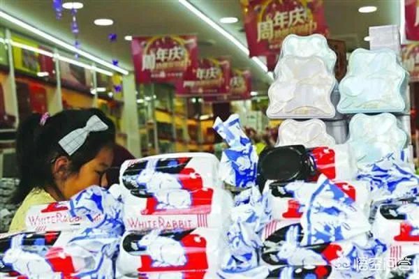 80后最爱吃的大白兔在美国做成冰淇淋,被疯抢后遭质疑是否侵权?