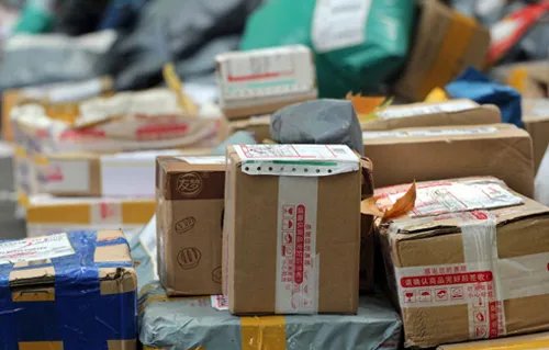 多家快递公司出现“无人派送”,这是为何?