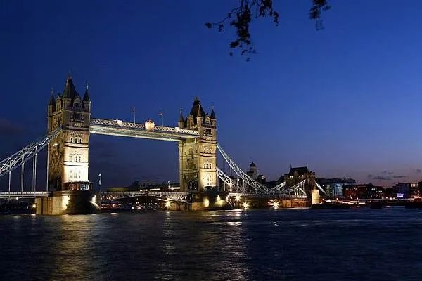 英国首相约翰逊表示“宁死”也不推迟脱欧,英国与欧盟有哪些恩怨情仇?