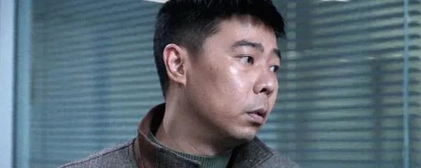 《扫黑风暴》中的裴伟究竟是好人还是坏人?有哪些细节?