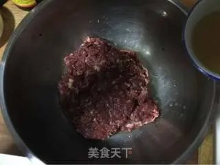 羊肉冰花水煎包