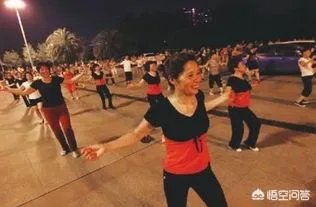 对于初学者来说，如何快速掌握广场舞的基本动作？