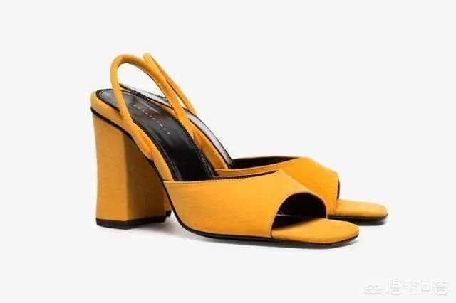 女鞋哪个牌子的受欢迎?
